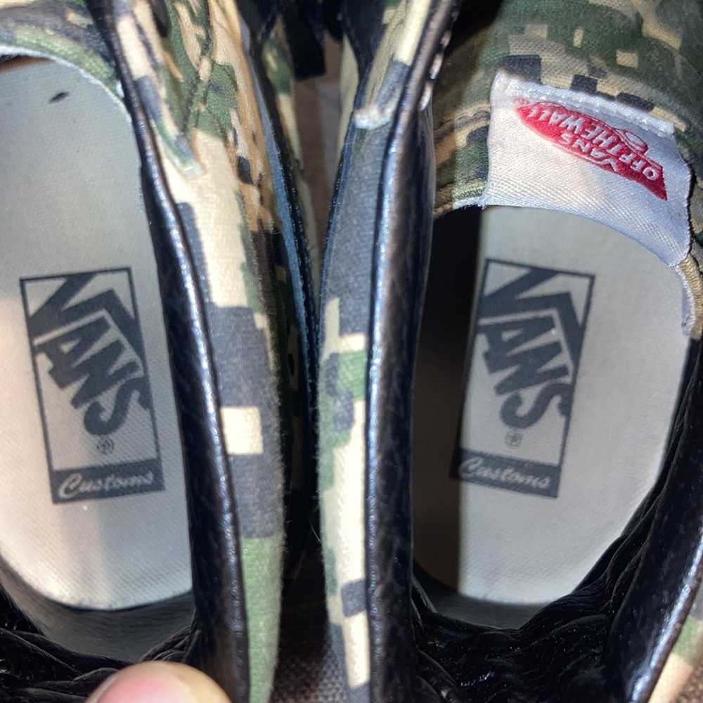 Vans High-Top Sneakers in Green Camo with Black Stripe - Picture 4 of 5